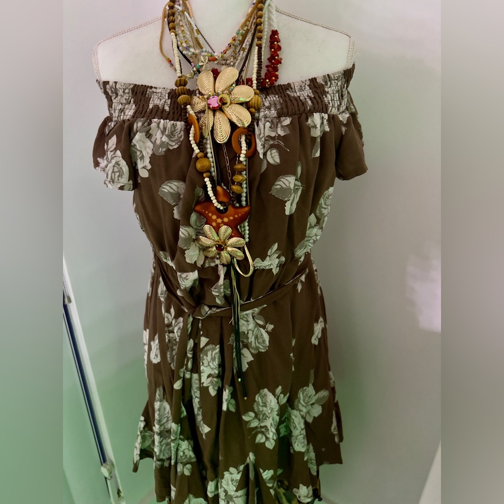 BNWT Floral Off-Shoulder Mini Dress